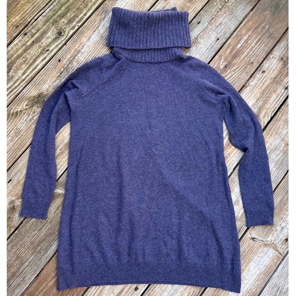 Theory Sweaters - Theory Cashmere Turtleneck Sweater